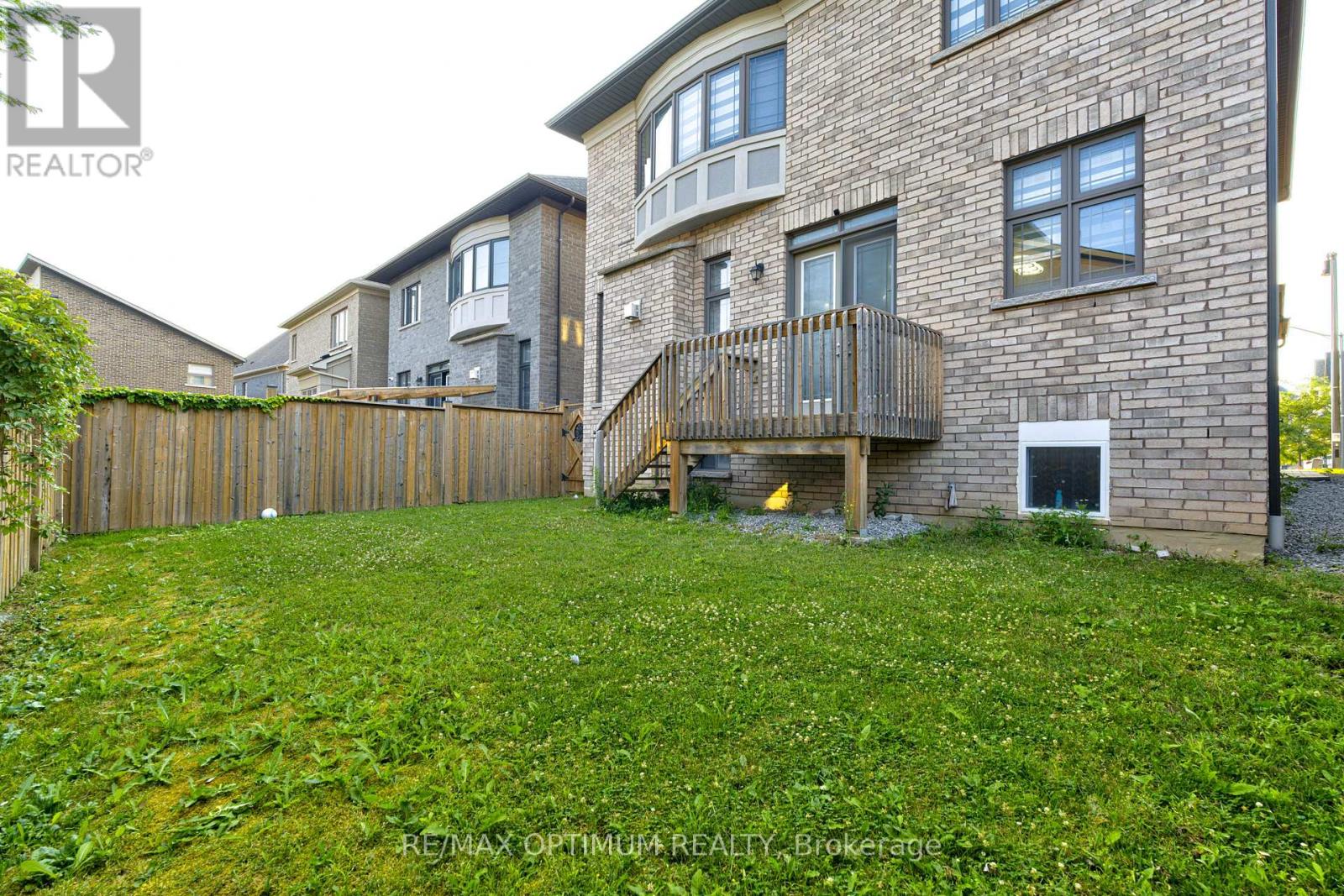 8 Lyle Way, Brampton, Ontario  L6X 5P8 - Photo 47 - W13566708