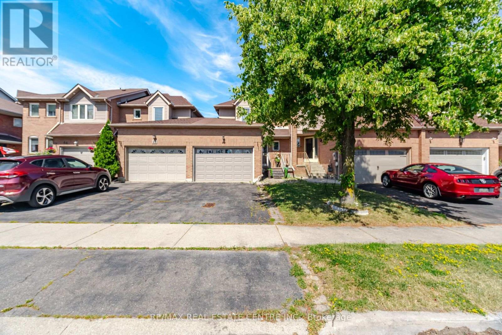 40 LANGDALE CRESCENT, Brampton, Ontario