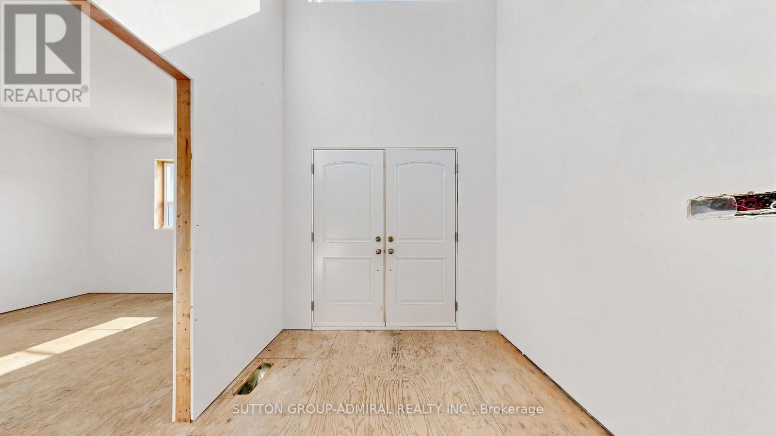 62 Rosemeade Avenue, Toronto, Ontario  M8Y 3A5 - Photo 16 - W13566808