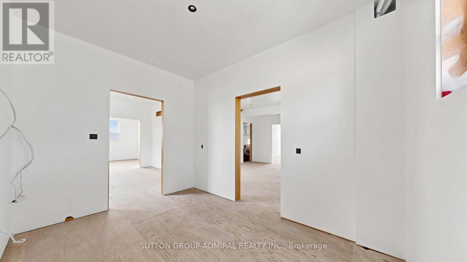 62 Rosemeade Avenue, Toronto, Ontario  M8Y 3A5 - Photo 24 - W13566808