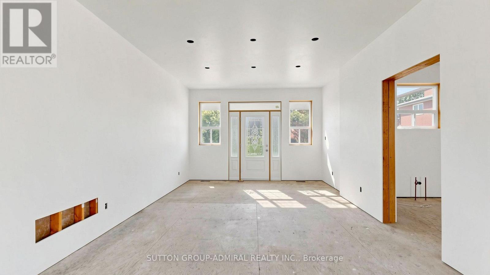 62 Rosemeade Avenue, Toronto, Ontario  M8Y 3A5 - Photo 27 - W13566808