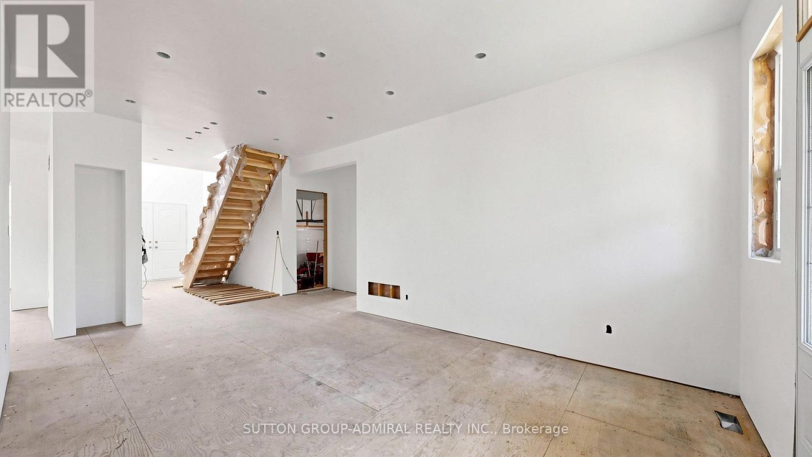 62 Rosemeade Avenue, Toronto, Ontario  M8Y 3A5 - Photo 30 - W13566808