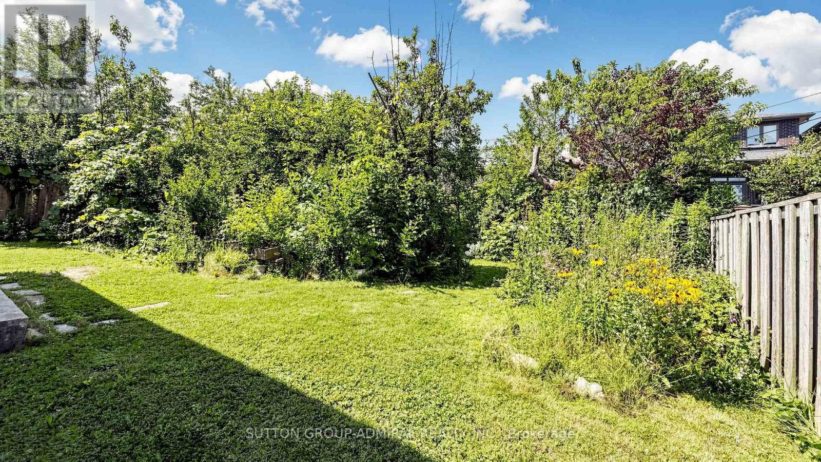 62 Rosemeade Avenue, Toronto, Ontario  M8Y 3A5 - Photo 46 - W13566808