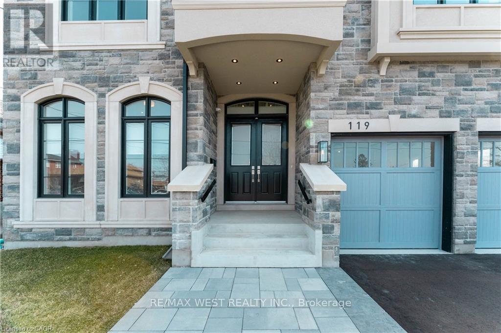 119 Jay Street, Toronto, Ontario M6L 2M3 - Photo 2 - W13566844