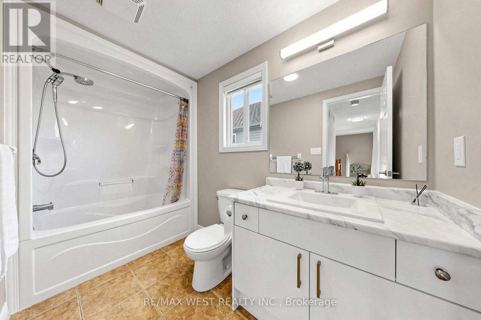 571 St Moritz Avenue, Waterloo, Ontario  N2T 2Z3 - Photo 28 - X13565710