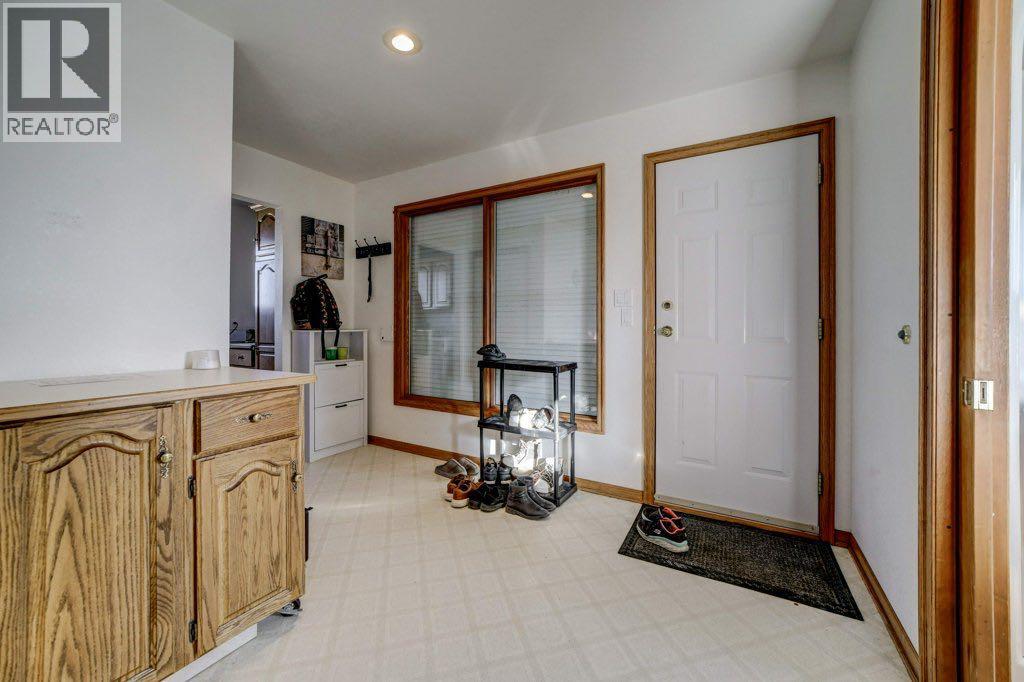 6115 Rge Rd 30-2, Rural Pincher Creek No. 9, Alberta  T0K 1W0 - Photo 14 - A2285124
