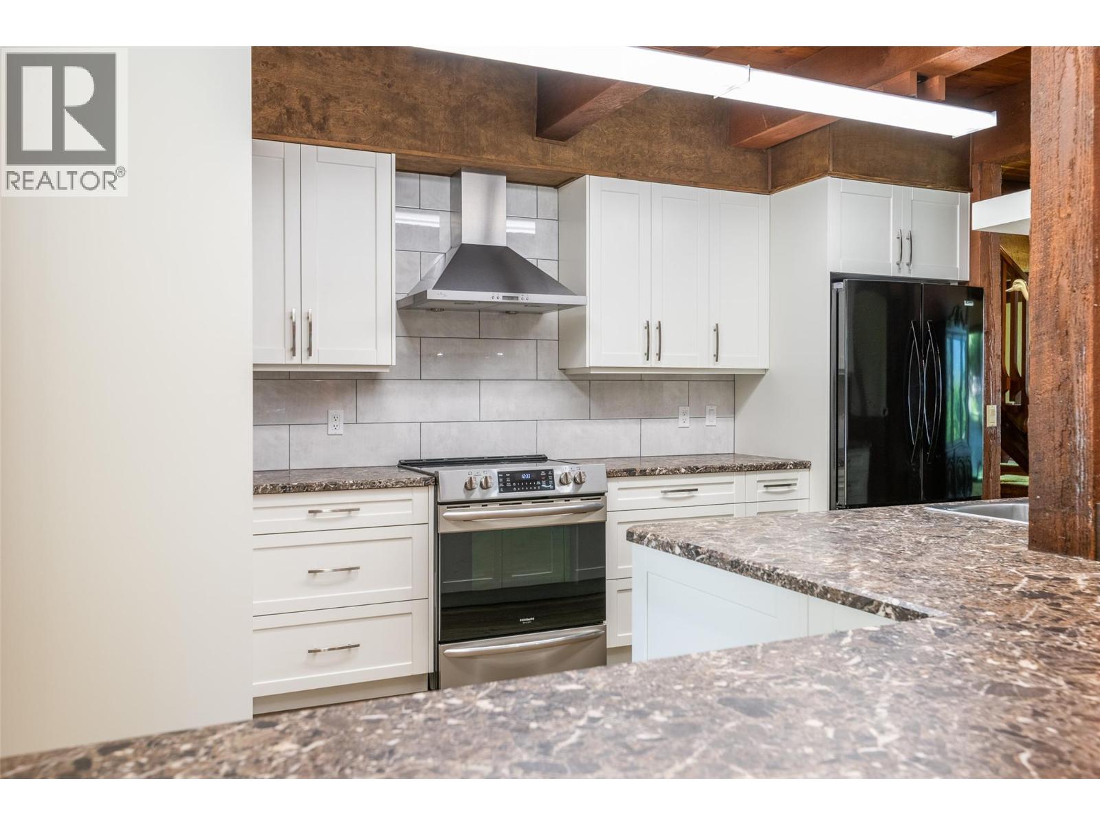 10208 Twin Bays Road, Creston, British Columbia  V0B 1A1 - Photo 15 - 10394800