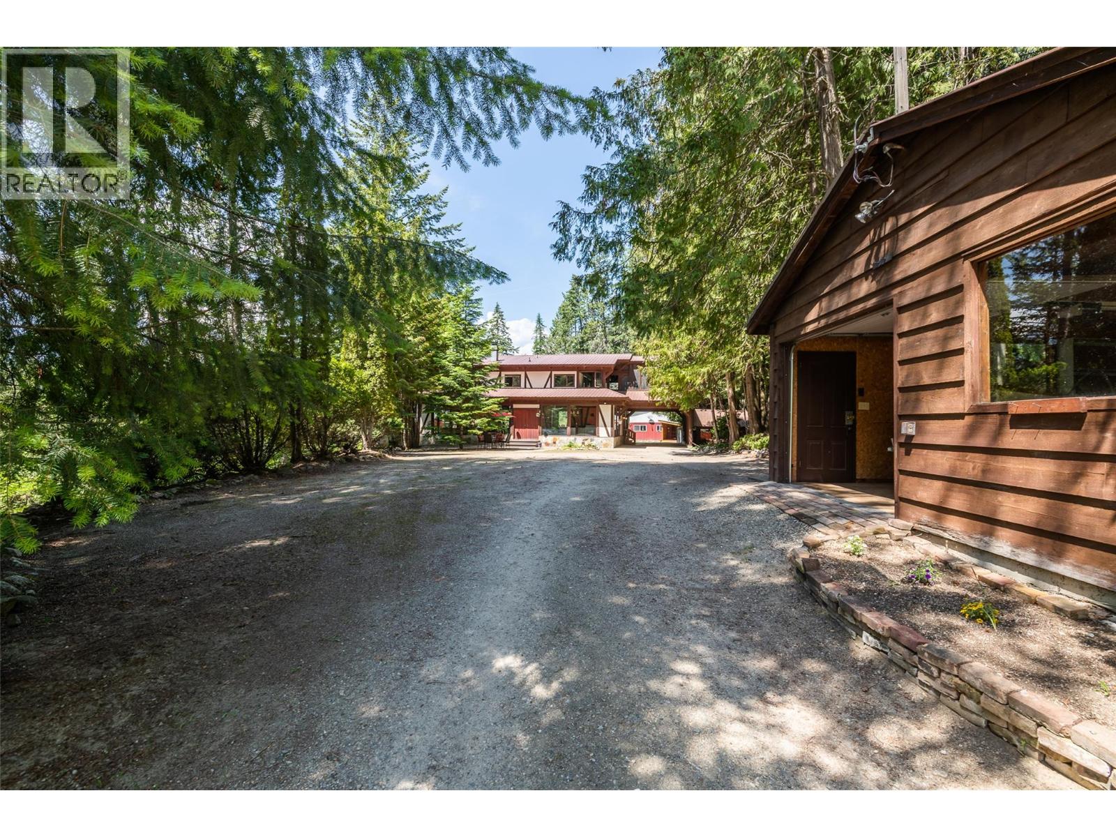 10208 Twin Bays Road, Creston, British Columbia  V0B 1A1 - Photo 31 - 10394800