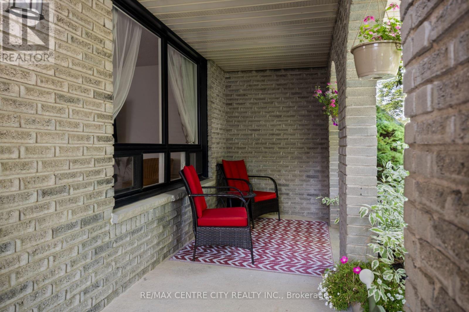 684 Macyoung Drive, Kincardine, Ontario  N2Z 1S9 - Photo 3 - X13566982