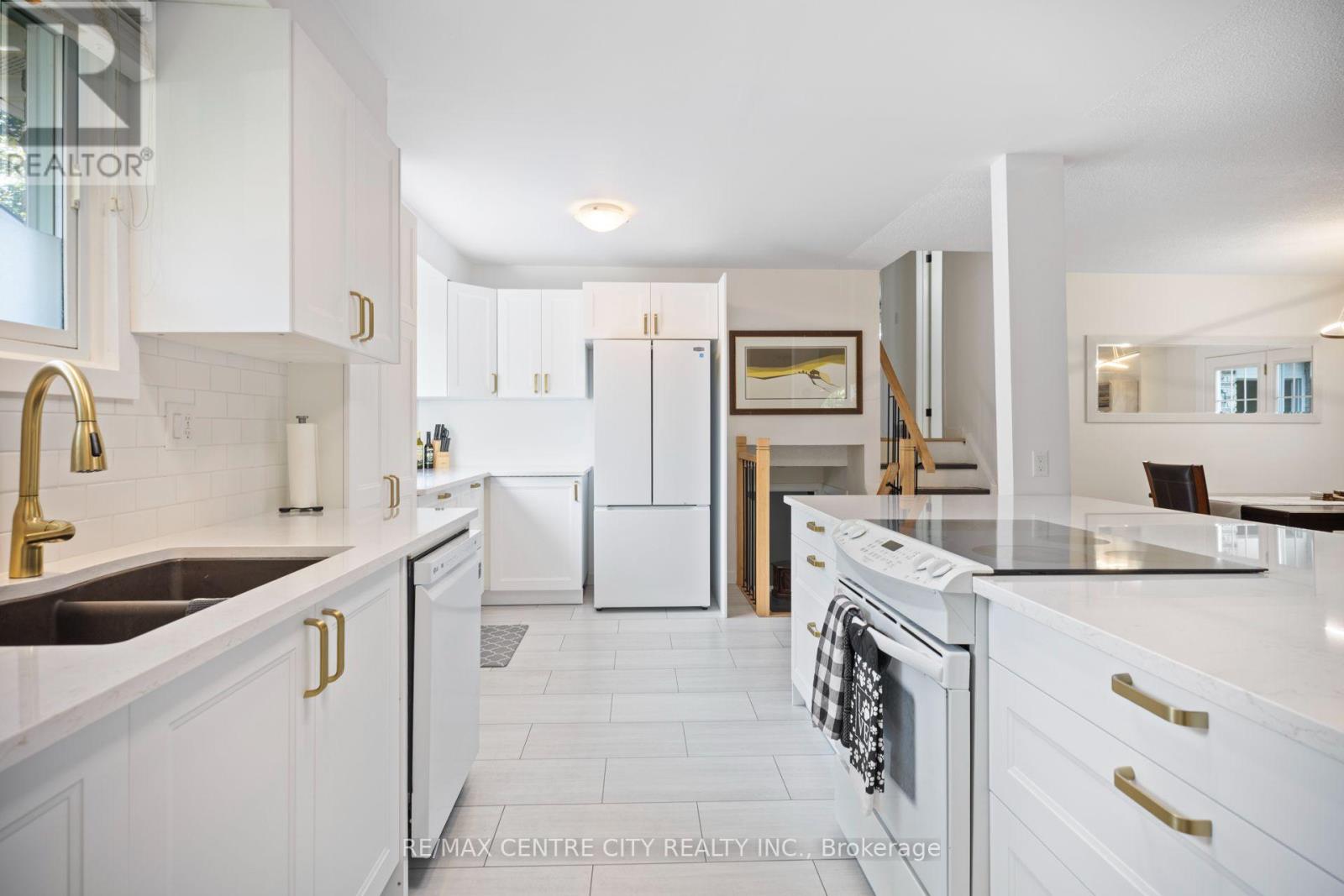 684 Macyoung Drive, Kincardine, Ontario  N2Z 1S9 - Photo 5 - X13566982