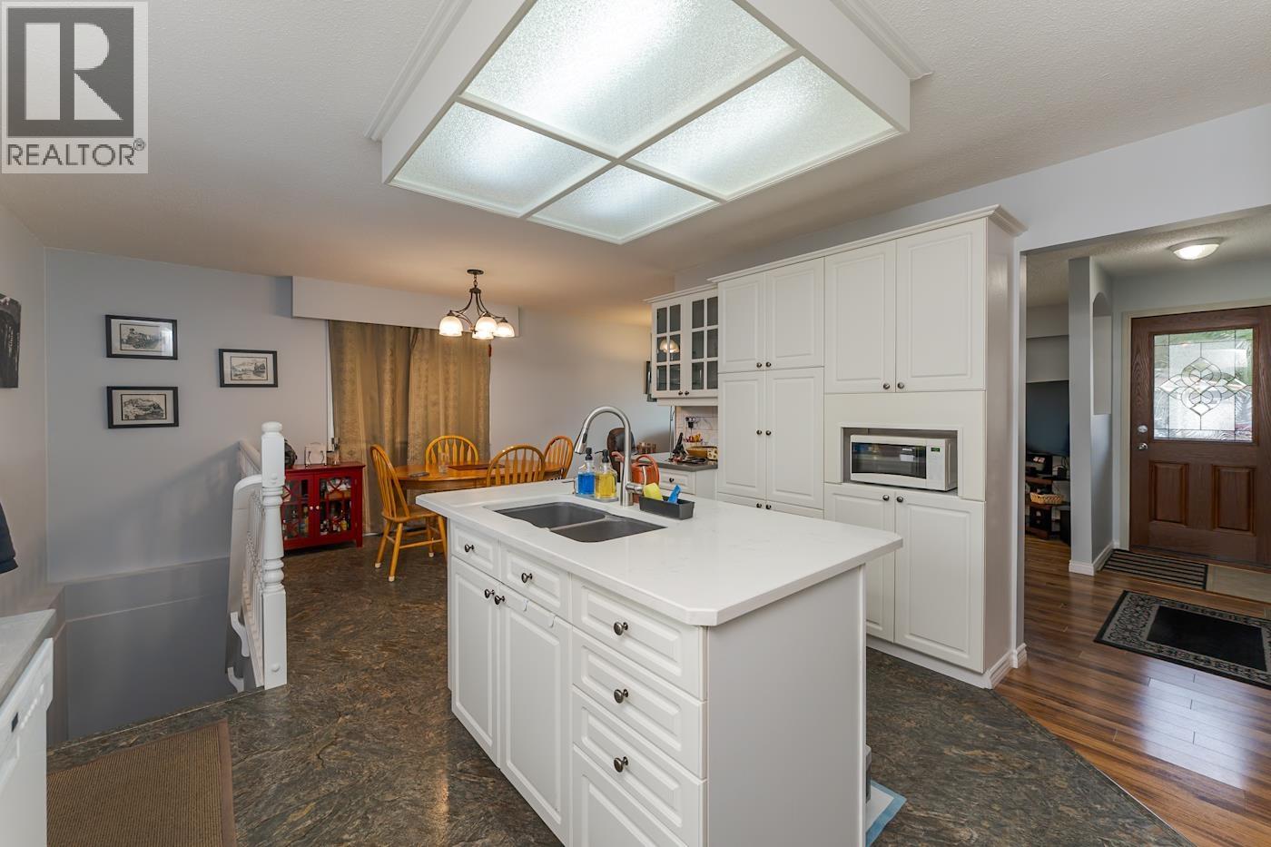 7817 Piedmont Crescent, Prince George, British Columbia  V2N 3K8 - Photo 5 - R3145459