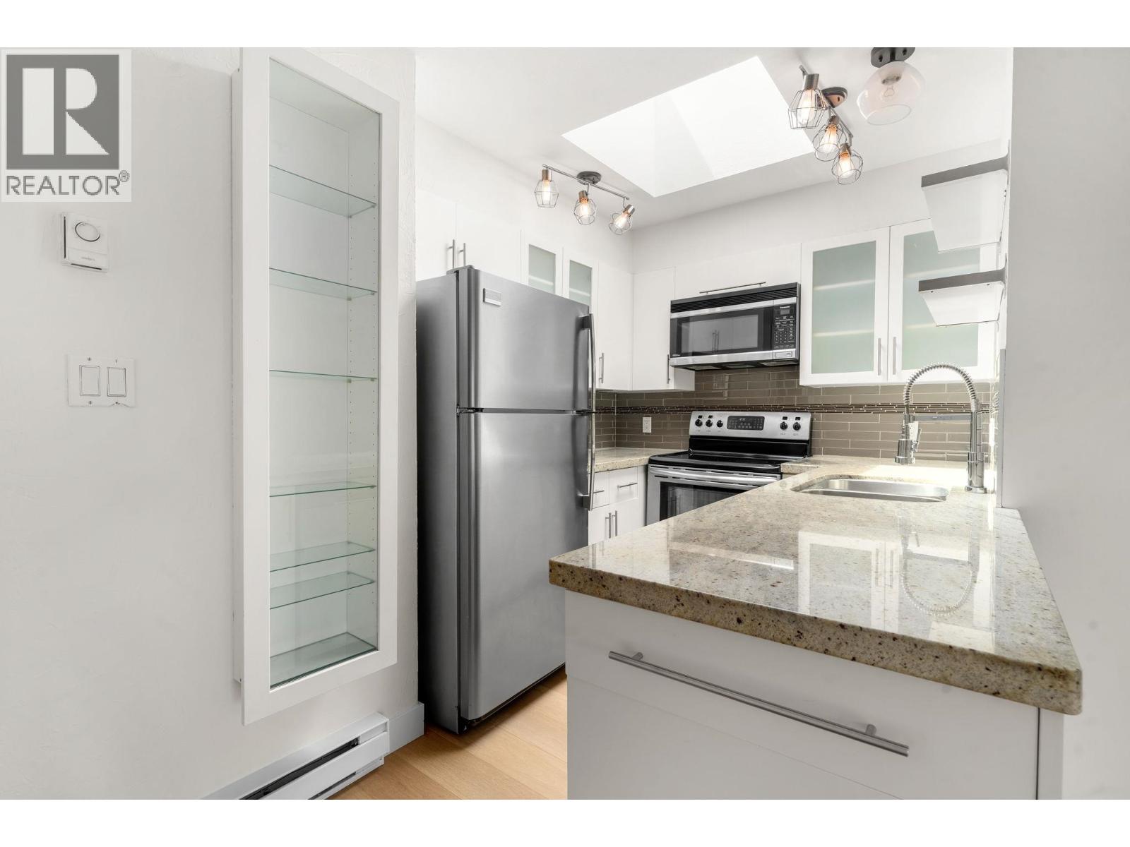 404 1562 W 5th Avenue, Vancouver, British Columbia V6J 5H9 - Photo 16 - R3146490
