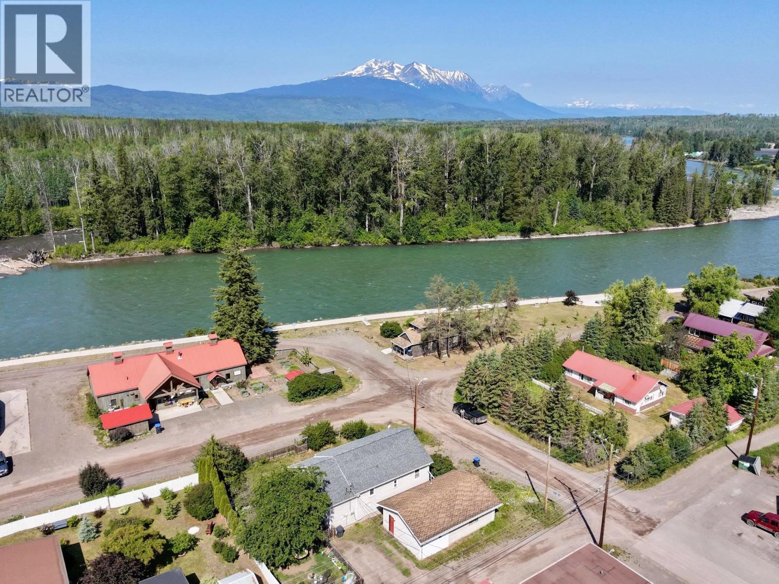 1653-1655 Fifth Street, Telkwa, British Columbia V0J 2X0 - Photo 6 - R3127975