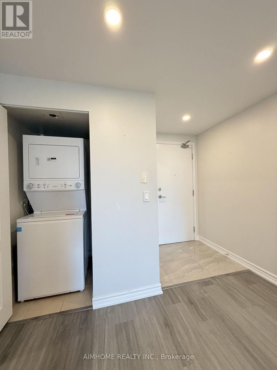 506 - 17 BARBERRY PLACE