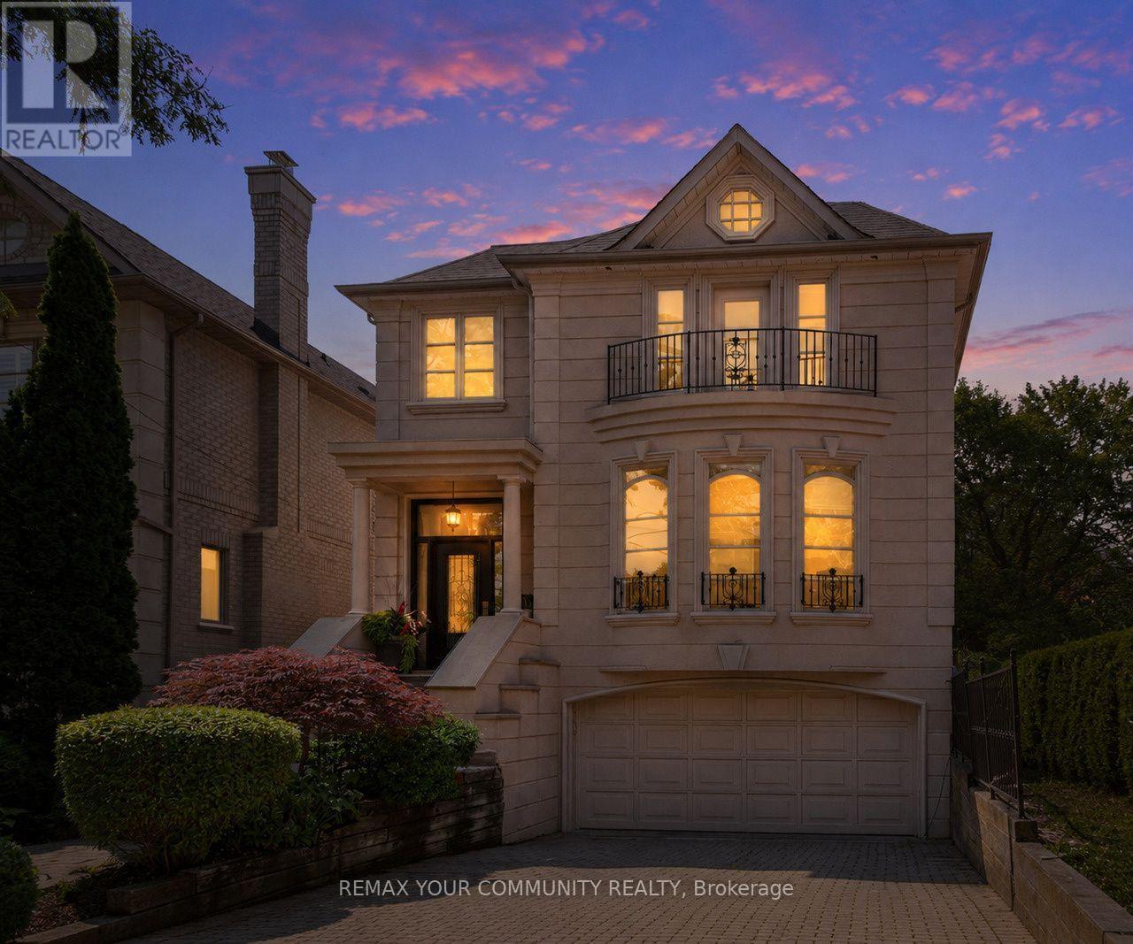 477 Old Orchard Grove, Toronto, Ontario  M5M 2G3 - Photo 1 - C13567014