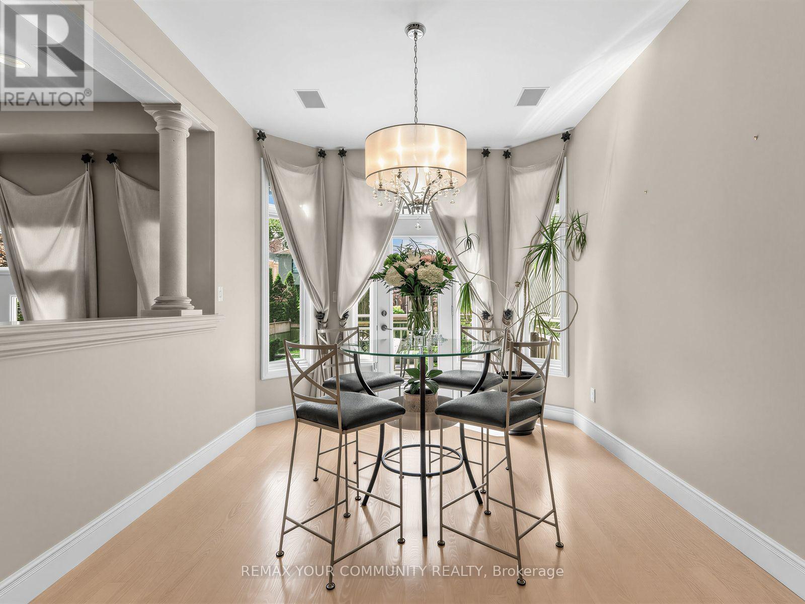 477 Old Orchard Grove, Toronto, Ontario  M5M 2G3 - Photo 22 - C13567014