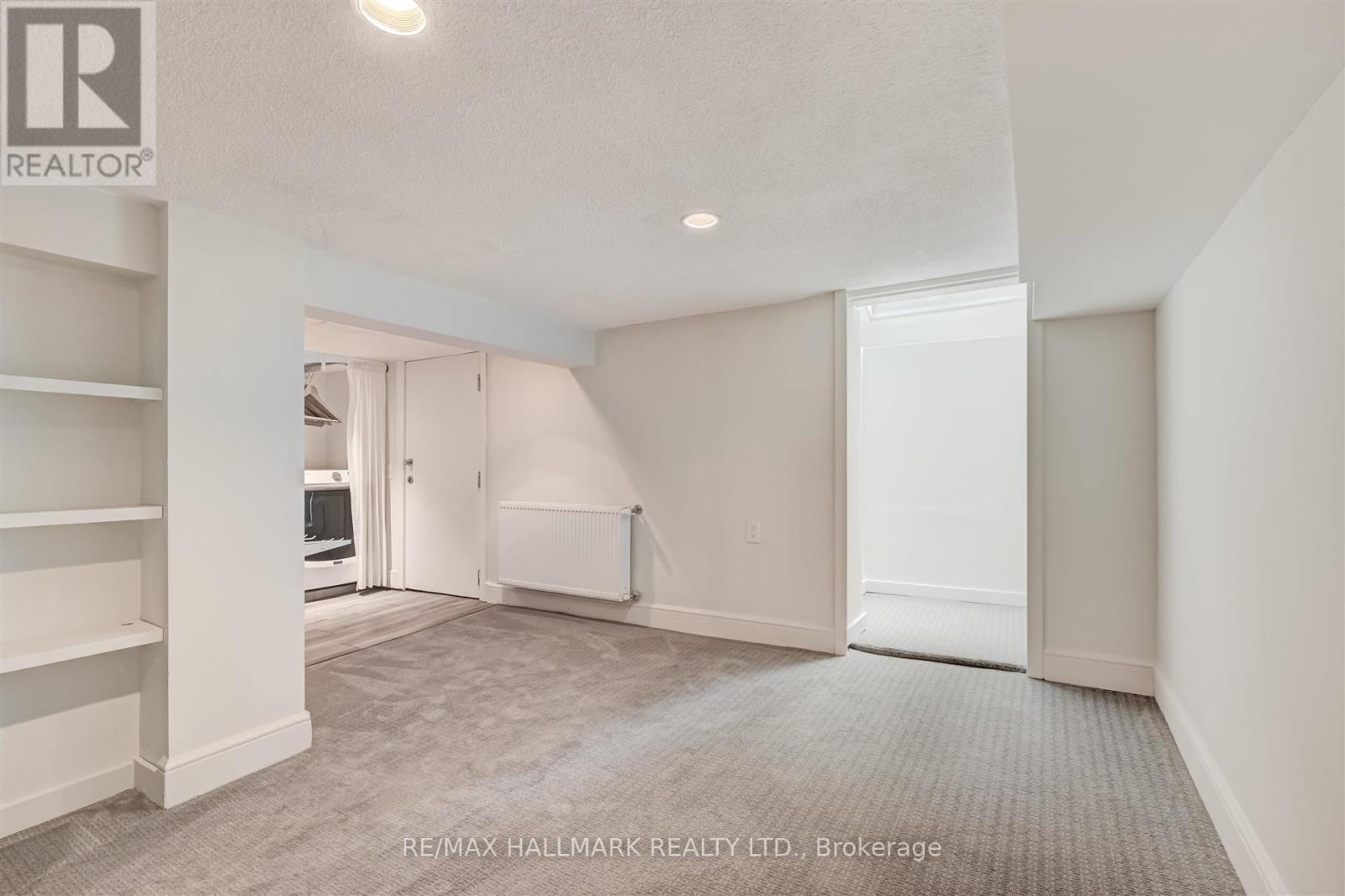 584 Logan Avenue, Toronto, Ontario  M4K 3B8 - Photo 20 - E13566900