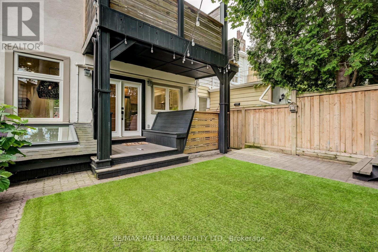 584 Logan Avenue, Toronto, Ontario  M4K 3B8 - Photo 27 - E13566900