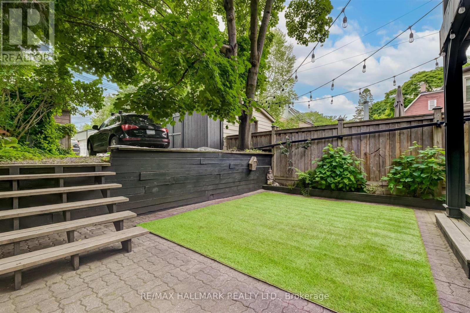 584 Logan Avenue, Toronto, Ontario  M4K 3B8 - Photo 28 - E13566900