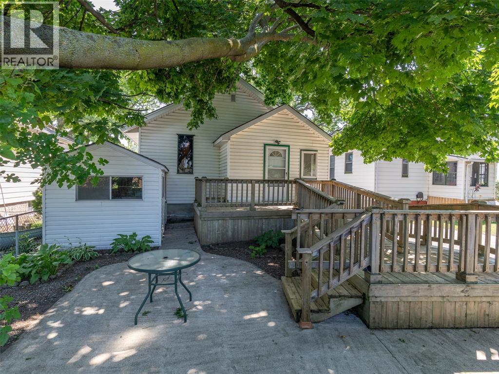 288 Nelson Street, Sarnia photo 3