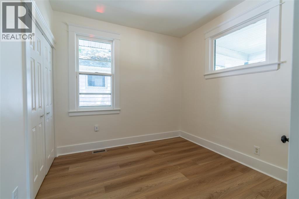 288 Nelson Street, Sarnia photo 9