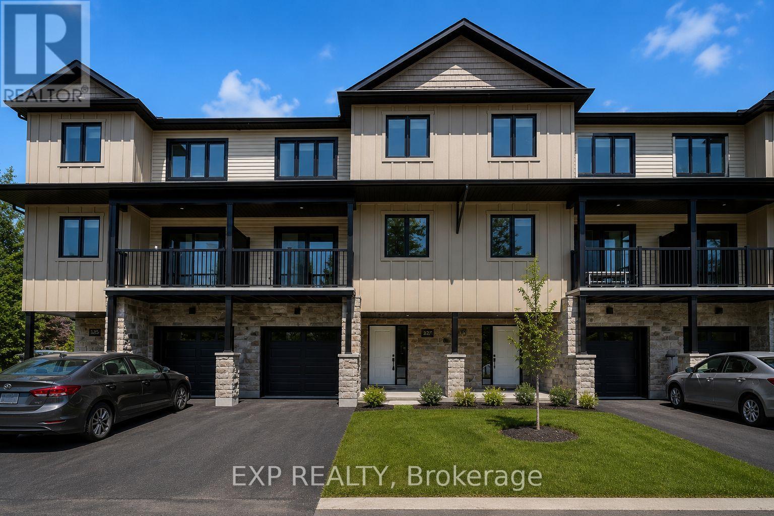 327 VOYAGEUR PLACE, Russell