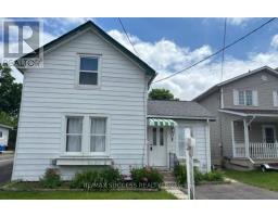 17 DOVER STREET, Woodstock, Ontario