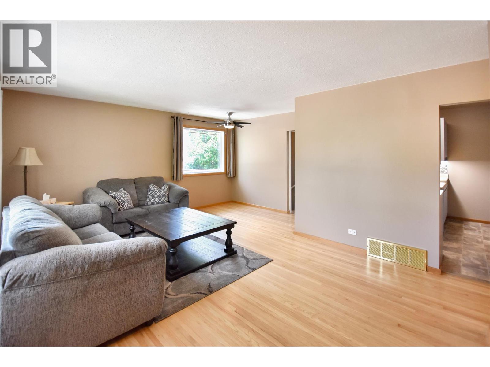 909 10TH S Street — photo 5