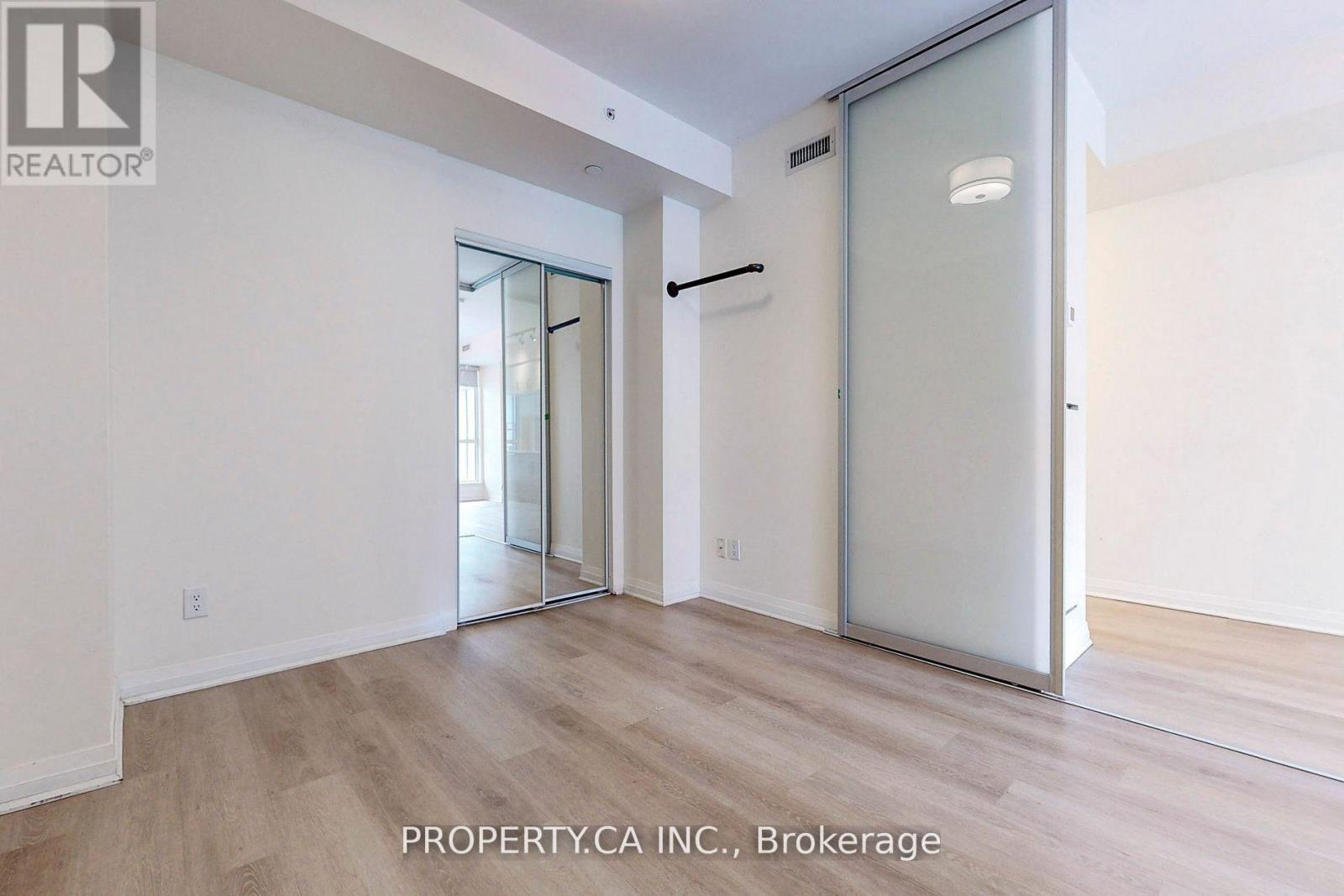 710 - 8 Mercer Street, Toronto, Ontario M5V 0C4 - Photo 11 - C13567050