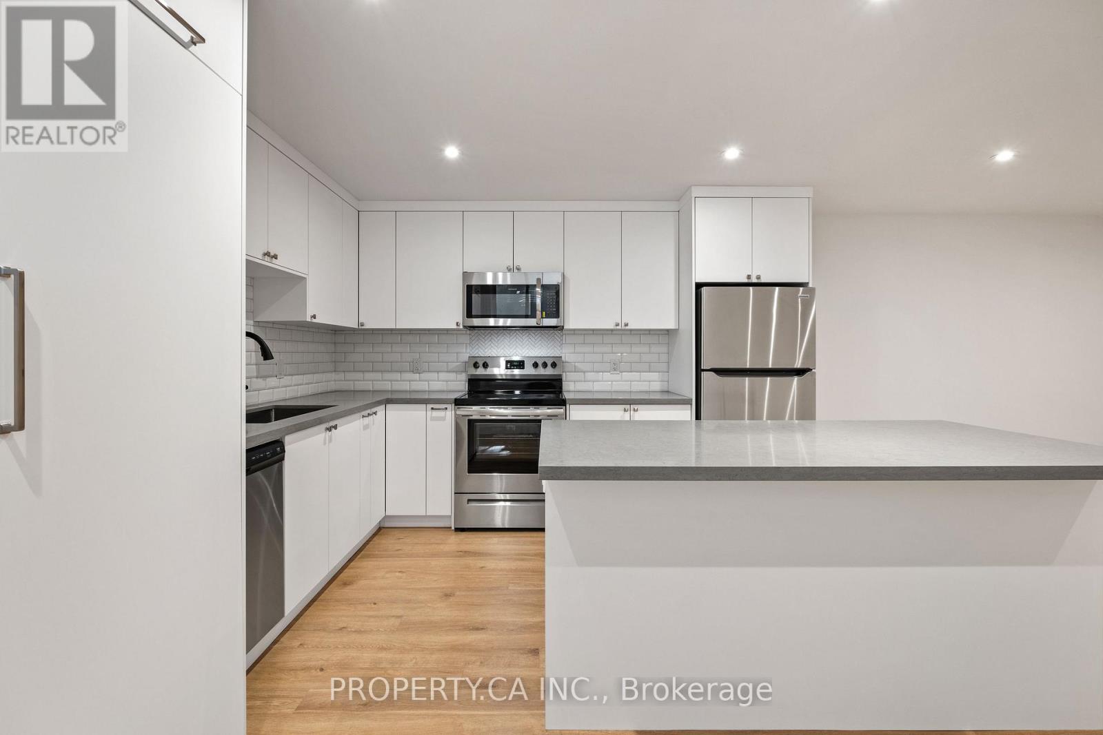 119 Invermay Avenue, Toronto, Ontario M3H 1Z7 - Photo 10 - C13567064