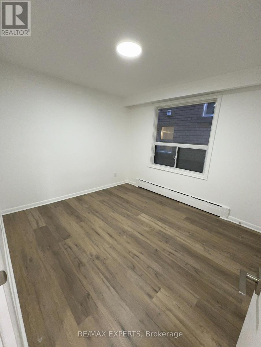 1 - 101 Kenwood Avenue, Toronto, Ontario M6C 2S1 - Photo 13 - C13567072