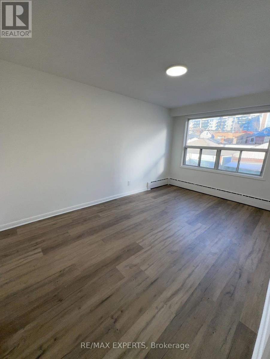 1 - 101 Kenwood Avenue, Toronto, Ontario M6C 2S1 - Photo 15 - C13567072