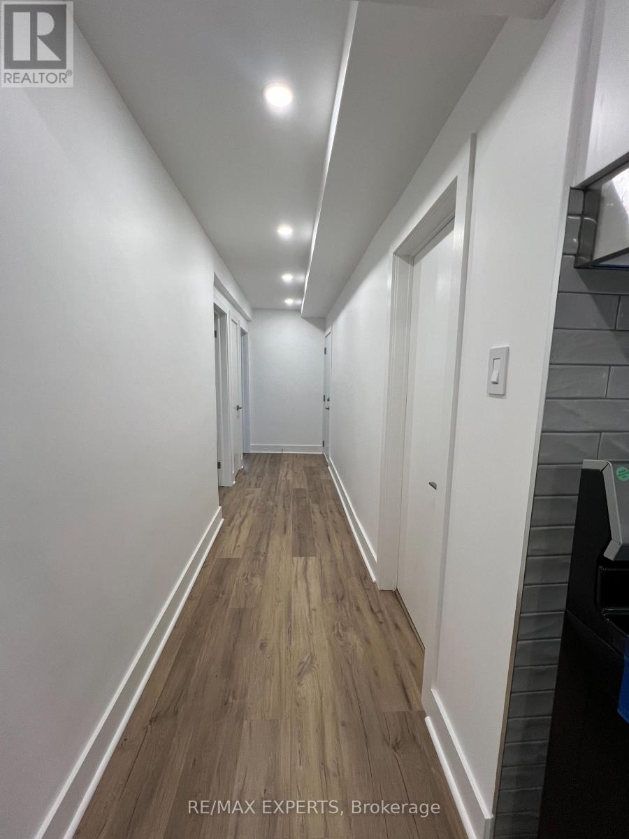 1 - 101 Kenwood Avenue, Toronto, Ontario M6C 2S1 - Photo 7 - C13567072