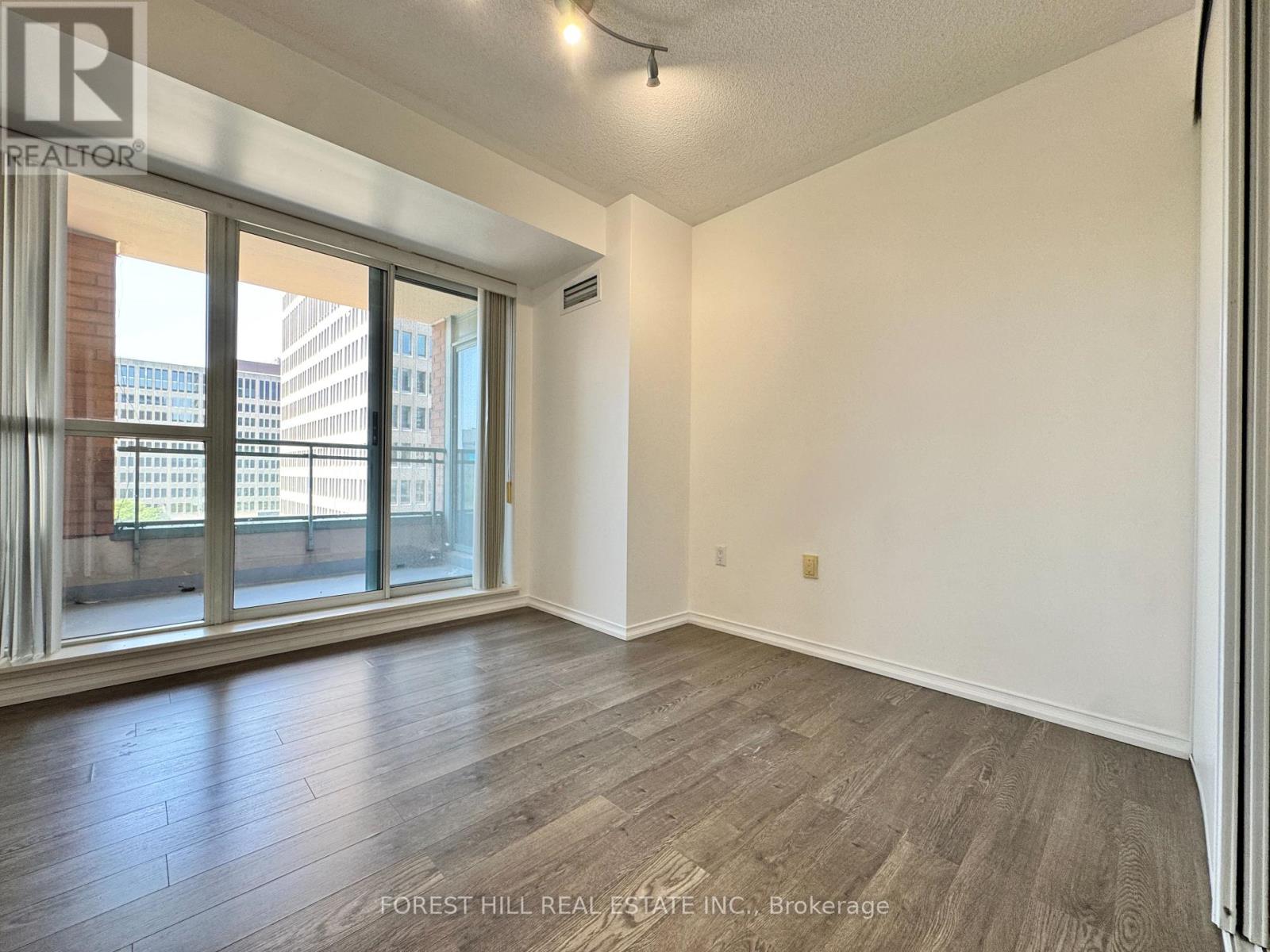 810 - 889 Bay Street, Toronto, Ontario M5S 3K6 - Photo 6 - C13567172