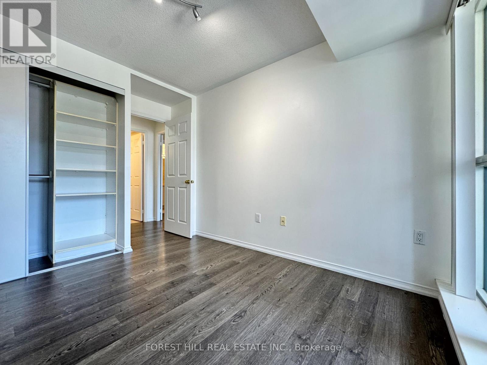 810 - 889 Bay Street, Toronto, Ontario M5S 3K6 - Photo 7 - C13567172