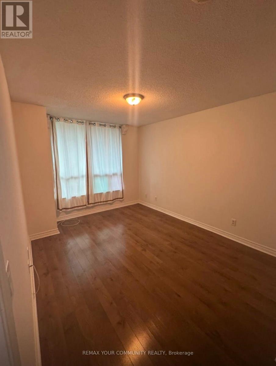 813 - 17 Barberry Place, Toronto, Ontario  M2K 3E2 - Photo 4 - C13567190