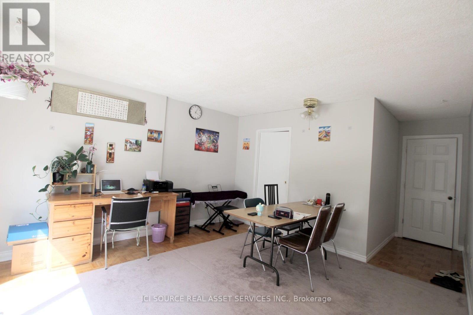 C - 22 Rollingwood Drive, Toronto, Ontario M2H 2M5 - Photo 2 - C13567220