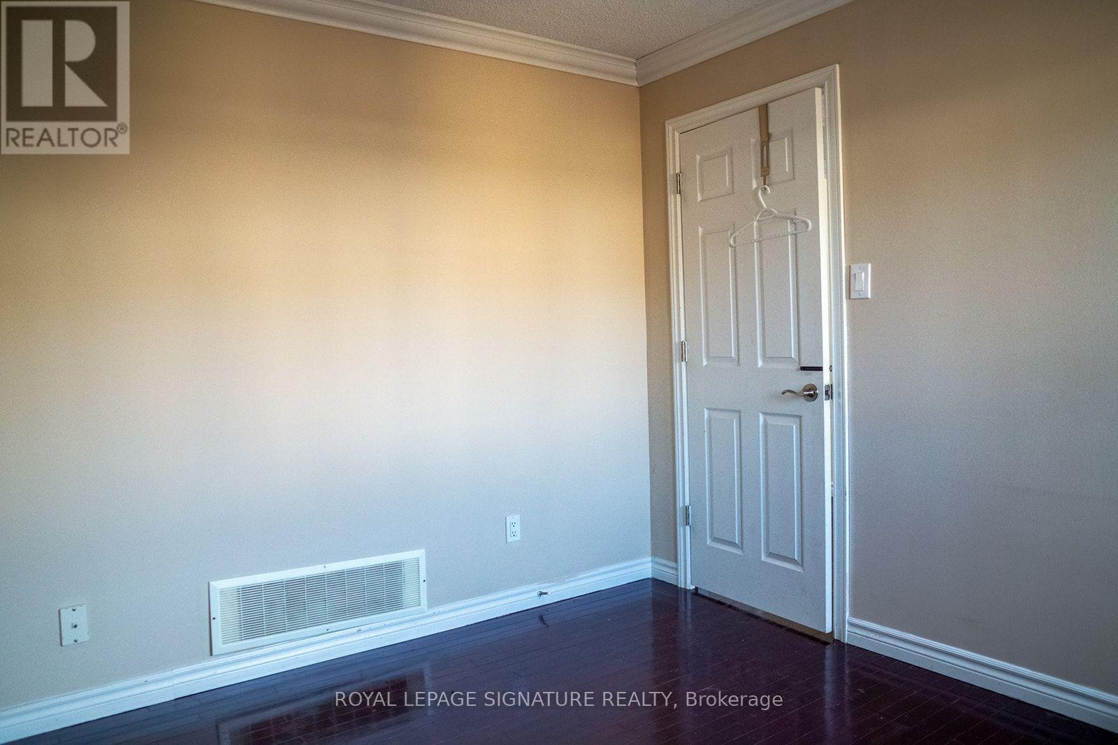 Upper - 1885 Rosefield Road, Pickering, Ontario  L1V 3K1 - Photo 10 - E13567078