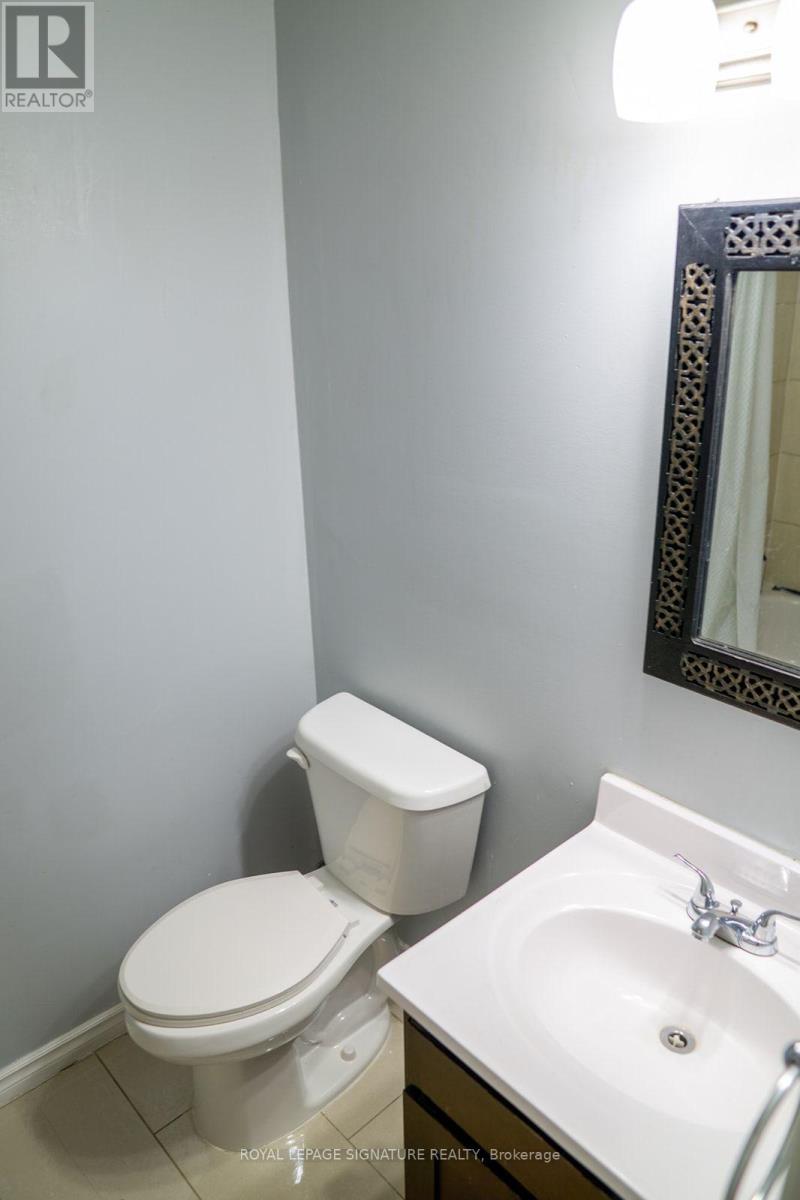 Upper - 1885 Rosefield Road, Pickering, Ontario  L1V 3K1 - Photo 14 - E13567078