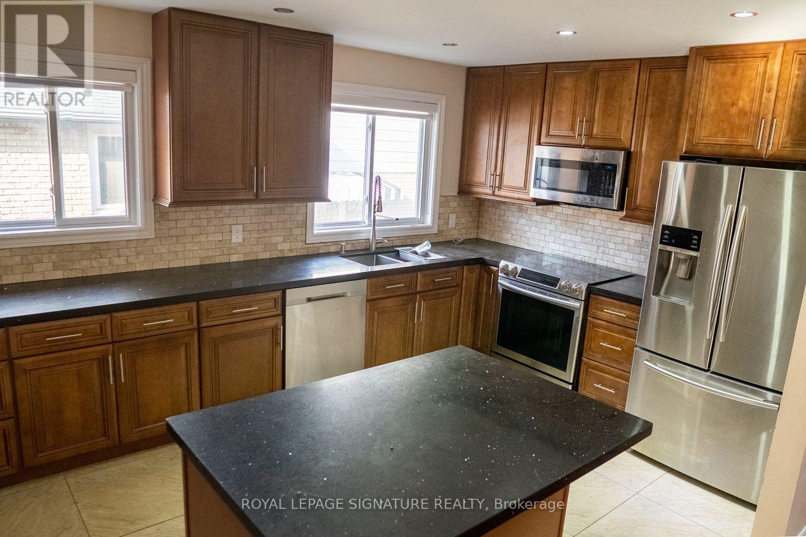 Upper - 1885 Rosefield Road, Pickering, Ontario  L1V 3K1 - Photo 3 - E13567078