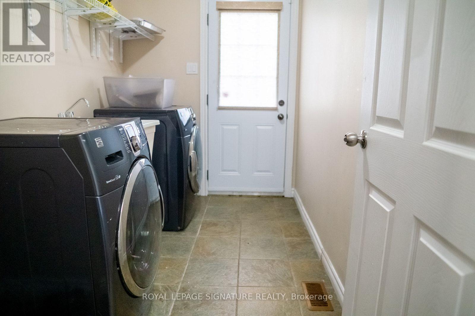 Upper - 1885 Rosefield Road, Pickering, Ontario  L1V 3K1 - Photo 4 - E13567078