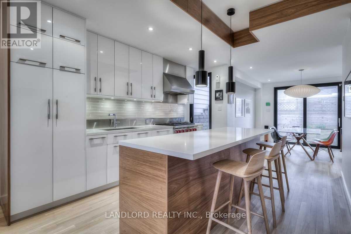 133 MUNRO STREET, Toronto (South Riverdale)