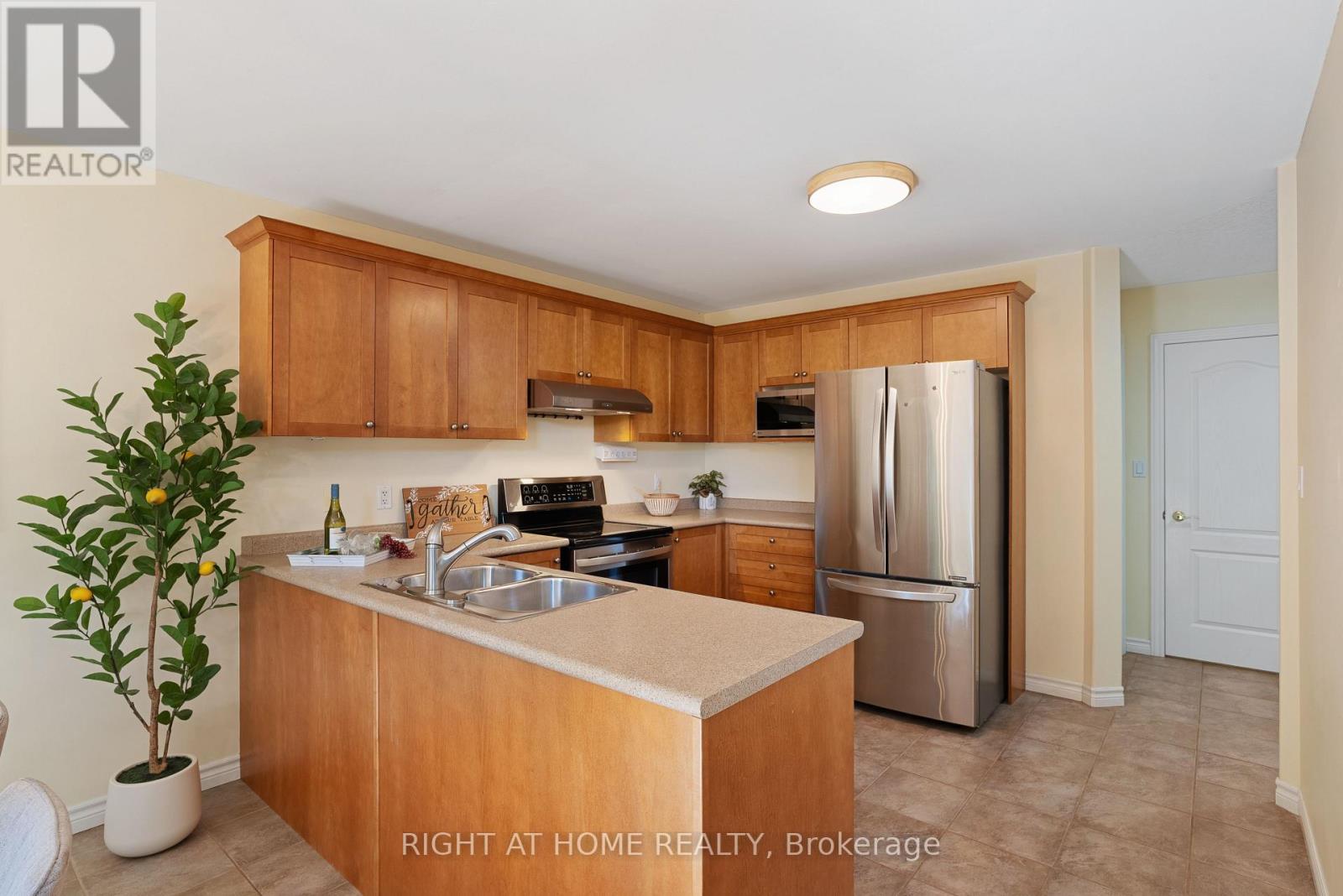1579 Devos Drive, London North, Ontario  N5X 4K8 - Photo 13 - X13567280