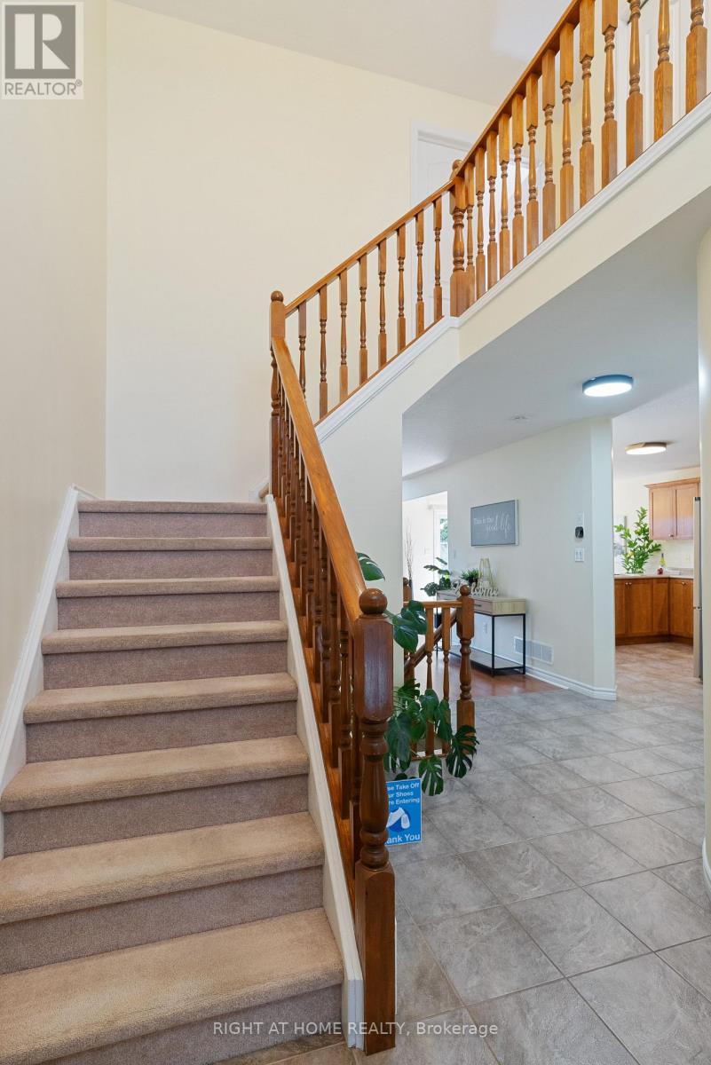 1579 Devos Drive, London North, Ontario  N5X 4K8 - Photo 3 - X13567280