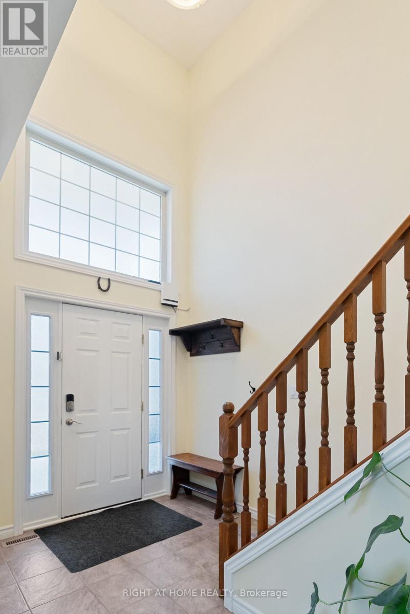 1579 Devos Drive, London North, Ontario  N5X 4K8 - Photo 4 - X13567280