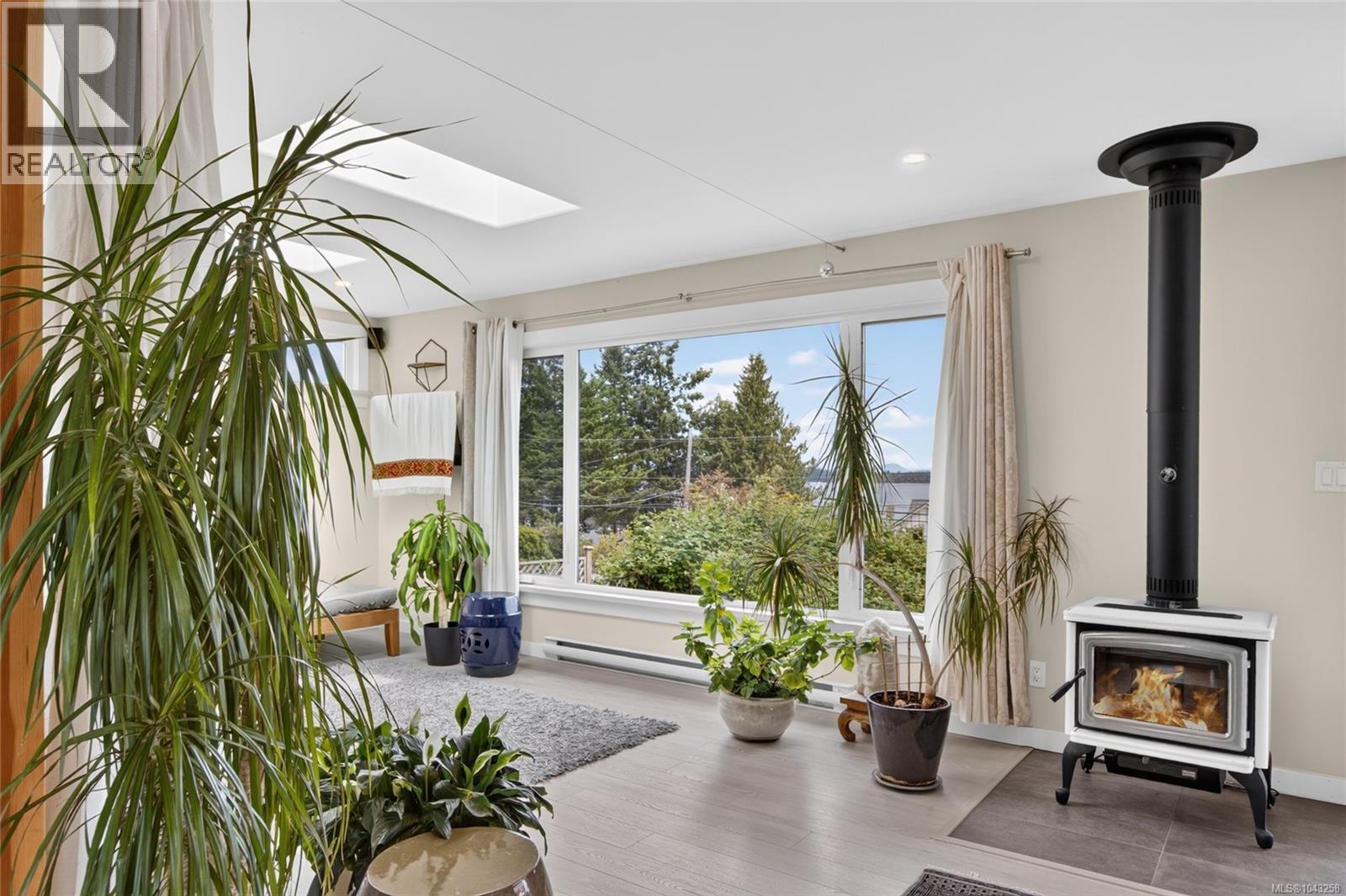 5674 Market St, Union Bay, British Columbia  V0R 3B0 - Photo 27 - 1043258