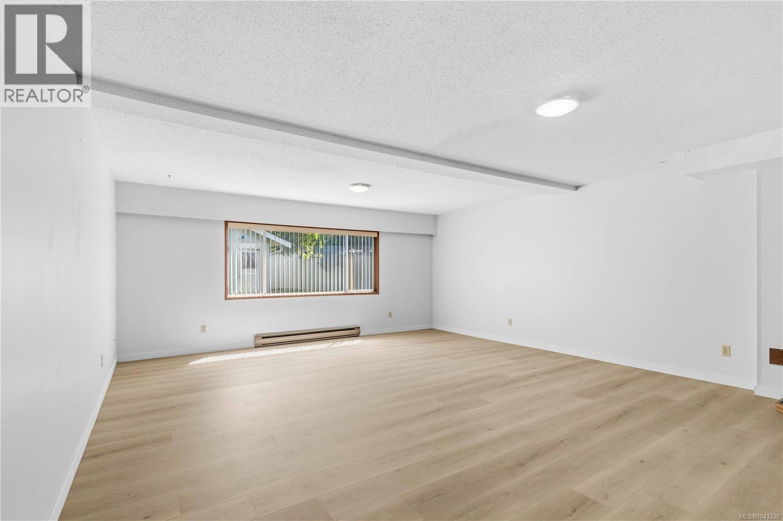 20 2020 White Birch Rd, Sidney, British Columbia V8L 2R1 - Photo 10 - 1043330
