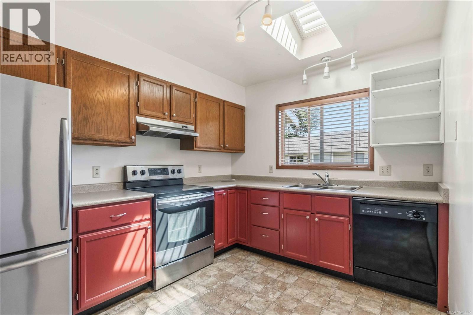20 2020 White Birch Rd, Sidney, British Columbia V8L 2R1 - Photo 21 - 1043330