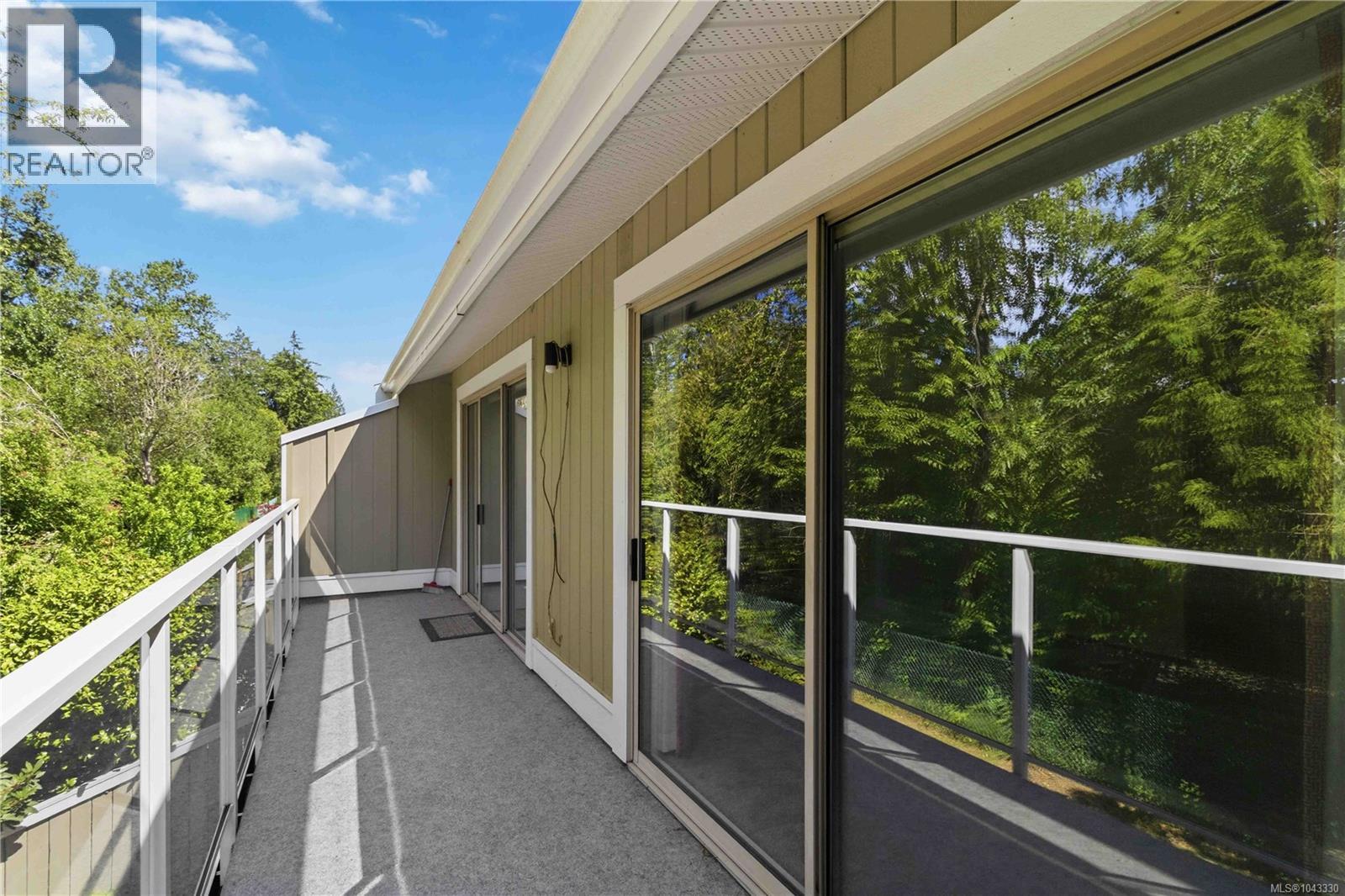 20 2020 White Birch Rd, Sidney, British Columbia V8L 2R1 - Photo 34 - 1043330
