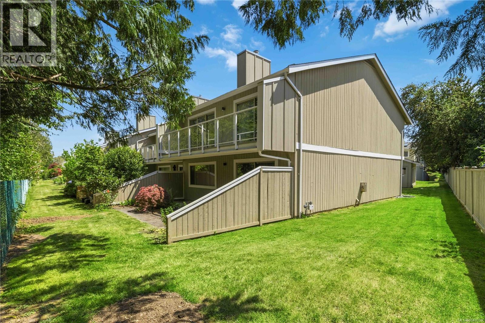 20 2020 White Birch Rd, Sidney, British Columbia V8L 2R1 - Photo 39 - 1043330